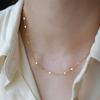 Nicho Lateralmente Calandrado Versátil Cadeia Colar Design Feminino Sense Light Luxury High-end Sense Simples empilhado Collarbone Colar Corrente