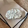 Pinza de Plátano de Tela Estilo Coreano con Lunares, Plisados y Encaje con Perlas, Pinza Dulce en Colores Contrastantes para Mujer, Pinza Vertical para la Parte Posterior de la Cabeza