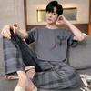 Pijama D para hombre de verano de talla grande de algodón similar a los pantalones de manga corta, ropa de casa joven simple y elegante que se puede usar al aire libre