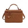 Bolsa pequeña de caja estilo Chanel transfronteriza al por mayor con doble gancho, nuevo diseño de moda de alto valor, bandolera individual acolchada bordada, bolsa de maquillaje