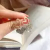 Pendientes Grandes Exagerados Retro Estilo Hong Kong con un Diseño Único, Versátiles y Elegantes, Pendientes de Estilo Minimalista para Rostros Cuadrados y Redondos, Accesorios de Yiwu