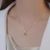 Nuevo Collar Colgante Bolsa de la Suerte Estilo Chino Verde Accesorios para Mujer, Gama Alta, Elegante, Sencillo, Versátil, Joyería de Lujo Ligero Venta al por Mayor