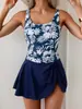 Traje de baño de una pieza estilo falda para mujer transfronterizo con estampado floral vintage, fruncido en la cintura, cinturón de corbata, adelgazante, estilo conservador, venta al por mayor