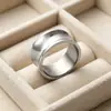 Anel de 10mm com esfera interna e sulco externo, acabamento fosco escovado, anel de aço titânio 316 para homens e mulheres, anel anel anel