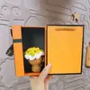 Regalo de Cumpleaños Llavero de Ramo de Hilo Rosa Artificial Llavero Hecho a Mano de Ganchillo Peluche Pequeño Regalo