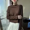 Elegante suéter estilo xale para mulheres, com design assimétrico, tecido de malha, mangas compridas, e pode ser usado como camada base ou um top único