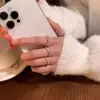 Anillo Abierto de Perlas y Circonitas de Doble Fila, Sensación de Lujo Ligero y Gama Alta, Diseño de Nicho, Ajustable, No se Desvanece, Anillo Apilable para Mujer