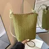 Bolso Cubo de Moda Transfronterizo Verano 2026 para Mujer, Bolso de Hombro con Diseño de Nicho, Bolso Cruzado Vintage para el Trabajo