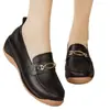 Zapatos blancos de piel para mujer, nueva colección otoño 2026, zapatos casuales ligeros y cómodos, fáciles de poner y quitar, zapatos casuales de piel