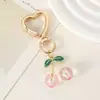 2026 Nuevo Colgante para Bolso Llavero Aleación Estilo Ins Lindo Colgante de Cereza Cinco Colores Cinco Estilos Disponibles