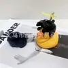Patinho Amarelo da Moda Decoração de Carro Capacete Libélula de Bambu Espelho Retrovisor de Carro Pato Quebra-Vento Decoração para Ciclismo Estatueta Atacado