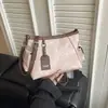 Nova Bolsa de Nicho 2025 Feminina para o Dia a Dia Bolsa de Axila Moda Versátil Bolsa Tote Casual Retro Bolsa de Ombro Transversal