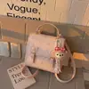 2026 Mochila Estilo Coreano Simple de Moda para Estudiantes de Alta Gama de Gran Capacidad Versátil para Viajes Diarios Bolso de Hombro Único o de Mano