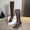 Botas Largas para Mujer Chuyuji 2026 Nuevo Estilo Europeo y Americano Tacón Alto Punta Fina Marrón Vintage Tacón Delgado Botas Ajustadas Debajo de la Rodilla