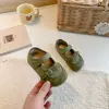 Sapatos baixos fofos para meninas, nova coleção primavera/outono, sapatos infantis de couro macio, sapatos Mary Jane para meninas pequenas, verde oliva, sapatos de princesa para meninas