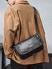 Bolso de hombro de moda para hombre, pequeño bolso cuadrado de marca de moda con bandolera de piel de vaca, bandolera, bolso deportivo multifuncional, bolso pequeño.