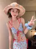 Nuevo Traje de Baño Niña Cereza Tirantes Cuatro Piezas Conservador Dividido Traje de Baño Bikini Femenino Pequeño Fresco Parque Acuático