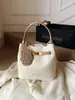 Bolso Retro de Nicho para Mujer 2026 Nuevo de Moda Casual Versátil Bolso Cubo para Viajar Simple Cruzado Bolso Madre-Hija