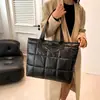 Estilo Coreano Bolso Grande Ligero para Mujer Moda Algodón Acolchado Abrigo Bolso Tote 2025 Nueva Llegada Gran Capacidad Popular Bolso de Hombro