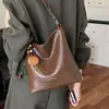Bolsa de Gran Capacidad para Mujer 2026 Nuevo Verano Bolso de Hombro Retro de Alta Gama Bolso Cruzado Tipo Cubo para Viajes