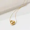Colar com Pingente em Formato de Coração de Aço Titânio Transfronteiriço para Mulheres, Estilo de Luxo Leve Europeu e Americano, Design Único de Nicho, Joia que Não Desbota