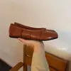Zapatos planos de ballet de piel de cerdo con punta dividida plisada estilo coreano 2026, retro y a la moda, versátiles