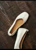 Zapatos Planos de Piel de Cordero Suave Estilo Artístico Retro Francés Temperamento Punta Cuadrada Boca Baja Suela Suave Zapatos Pequeños de Cuero para Mujer 2026 Nuevo