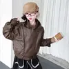 Conjunto de otoño para niñas 2026 nuevo y elegante chaqueta de cuero y pantalones vaqueros de pierna ancha conjunto de dos piezas para niñas mayores