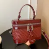 Bolso de mano de alta gama transfronterizo, modelo nuevo 2026, gran capacidad, casual, moderno, versátil, adecuado para ir al trabajo, bolso cuadrado pequeño de hombro y cruzado