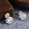 Elegância vintage francesa, sofisticação de alta qualidade francesa, brincos de zircônia com diamantes completos requintados cor bordô para o Ano Novo, clipes de orelha tipo espiral para mulheres