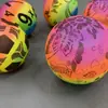 Pelota de Juguete de Dibujos Animados Arcoíris de PVC de 8.5 pulgadas, Balón de Voleibol Colorido Inflable Grande para Niños, Venta Caliente al Por Mayor en el Mercado Nocturno