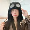 Nuevo sombrero de otoño e invierno estilo japonés para mujer, sombrero cálido con forro polar y gafas, sombrero versátil a prueba de viento y protector de orejas estilo aviador