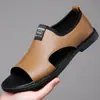 Sandalias de Pierna Nuevas de Verano 2025 Zapatos de Playa para Hombre Ligeros Transpirables Casuales Suela Suave Antideslizantes Sandalias Romanas de Cuero