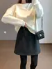 Falda Corta Suave y Amigable con la Piel de Línea A Anti-Exposición Botón Cintura Alta Falda de Lana Línea A Media Falda para Mujer 26 Invierno H100509