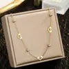 Collar Colgante Simple de Amor Más Vendido Transfronterizo con Diamantes Blancos para Mujer, Collar Versátil Personalizado de Acero Inoxidable Chapado en Oro al por Mayor
