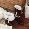 Botas de neve quentes e grossas com veludo, solado grosso, femininas, novo estilo 2026, inverno, para aumentar a altura, retrô, com saias, pelo, sapatos de algodão