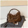 Bolsos de mano transfronterizos de moda 2025, bolsos de hombro de alta gama para mujer, bolsos cruzados de moda, bolsos grandes de capacidad para el antebrazo para mujer