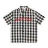 Camisa de Manga Corta a Cuadros Holgada Marca Trendy Europea y Americana Vibe Holgada Casual Bordado Creativo de Letras Camisa de Verano