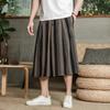 Verão 2021 Novo Calça Larga de Algodão e Linho Estilo Chinês Perna Larga Masculina Casual Listrada Cintura Irregular Tamanho Grande Calça Capri