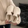 Sapatos estilo Birkenstock de sola grossa, bico fechado, meio de calçar, chinelos de algodão para mulheres, uso externo, novo estilo 2026, outono/inverno, com pelúcia, de calçar, sapatos de algodão peludos