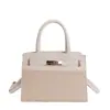 Bolsa Nova da Moda Outono/Inverno 2026: Bolsa de Ombro Simples, Elegante e Estilosa, Bolsa Transversal Color Block Retrô Casual