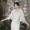 Cheongsam de Verano con Cárdigan y Chal, Estilo República de China con Falda, Elegante y Moderno Chal Corto de Encaje en Stock