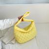 Bolsa de jaqueta puffer feminina bolsa 2023 nova bolsa tote simples de axila primavera losango grande capacidade bolsa de ombro casual