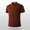 2026 polo de malha listrada de meio zíper masculino de luxo leve de alta qualidade camiseta de verão de manga curta texturizada para negócios
