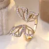 Anillo Abierto de Lujo Ligero con Mariposa Hueca Incrustada de Diamantes, Anillo para Dedo Índice de Diseño Único, Joyería al por Mayor