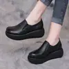 Sapatos Plataforma da Mamãe Sapatos Casuais Femininos Simples 2026 Outono Novo Versátil Salto Plataforma Retrô Salto Grosso Aumentador de Altura Antiderrapante Sapatos de Couro