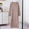 Camisola Acolchoada Roupa de Casa Roupão de Banho Lã Coral Camisola Pijama Quente Outono e Inverno Feminino Longo Manga Longa Solto
