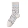 Calcetines de media pantorrilla para mujer, calcetines a rayas estilo coreano, calcetines de lana gruesos y cálidos para otoño e invierno, calcetines largos con estampado Fair Isle