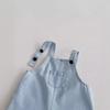 Ternos para Meninos e Meninas 2025 Verão Novo Estilo Macacão Jeans Infantil Camiseta Branca Conjunto de Duas Peças Moderno e Estiloso