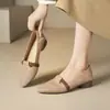 Sandalias caladas de cuero suave para comercio exterior transfronterizo para mujer, nuevo estilo de verano, tacón bajo grueso, suela suave, zapatos transpirables perforados para madres